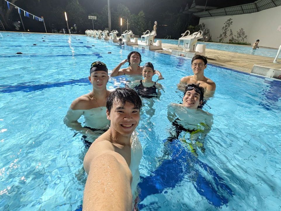 swimming (3)